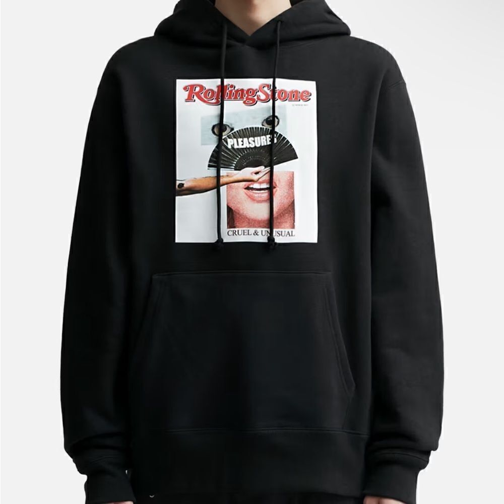 PLEASURES Rolling Stone sweatshirt men’s hoodie black streetwear graphic NWOT L - Picture 5 of 10